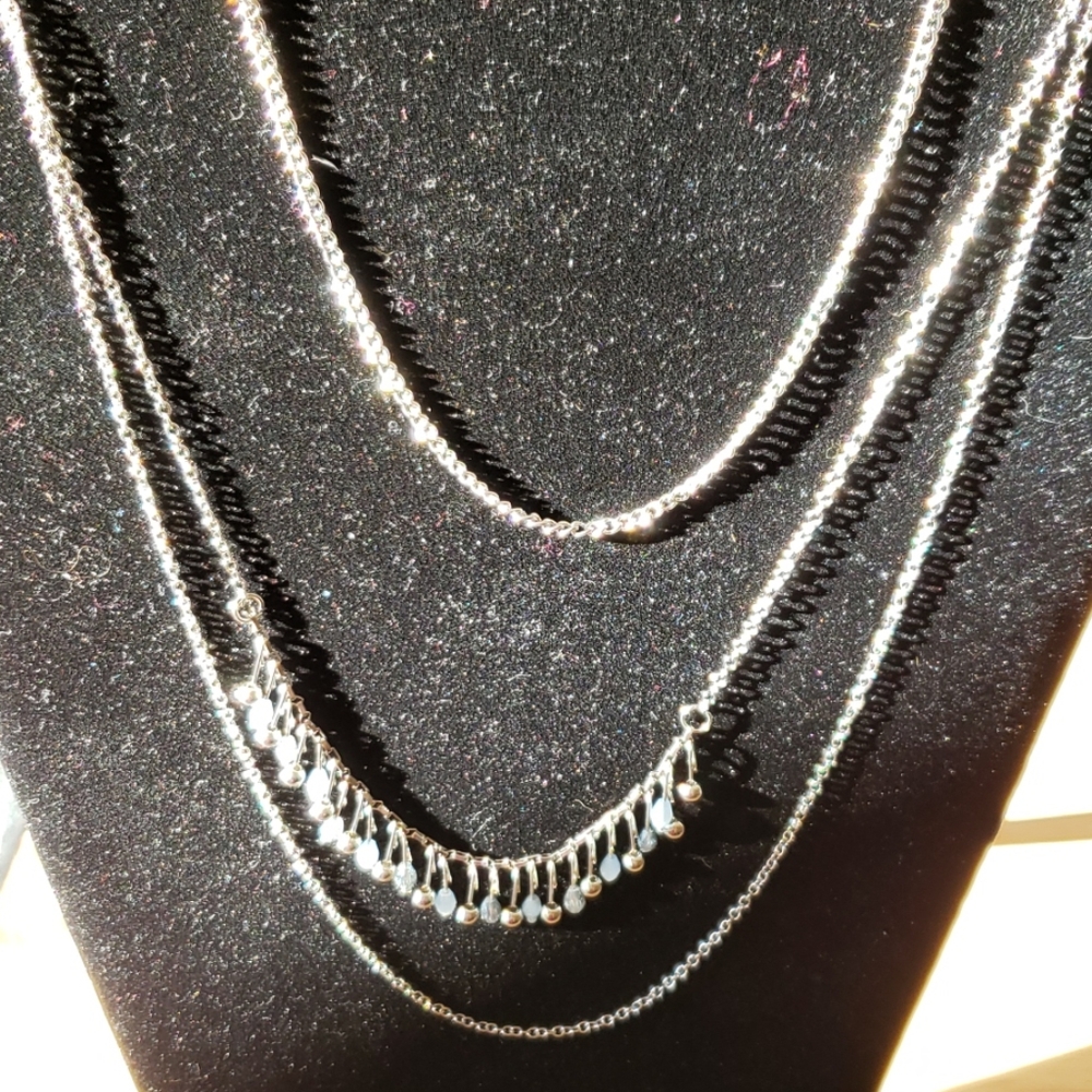 Simply serene blue necklace